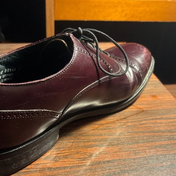 Bostonian Dark Burgundy Men's Oxfords - Picture 3 of 11